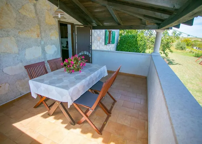 Villa Unique Bosket With Pool And Jacuzzi Surrounded By Nature Vižinada