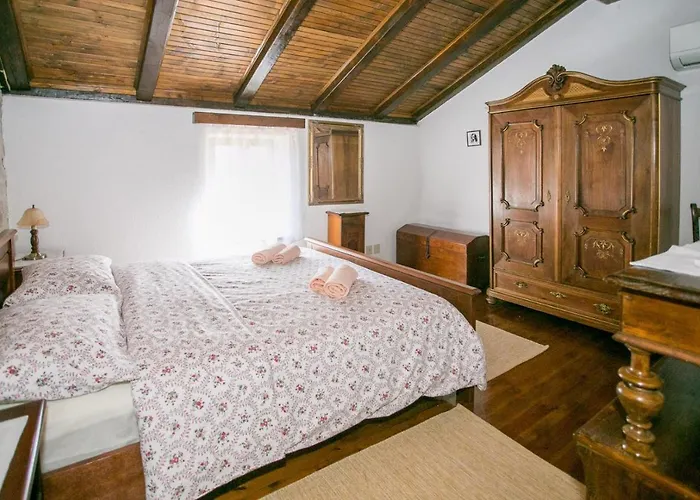 Villa Unique Bosket With Pool And Jacuzzi Surrounded By Nature Vižinada