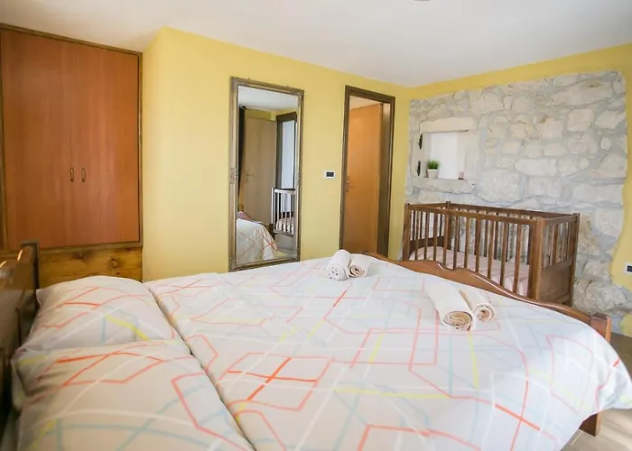 Unique Bosket With Pool And Jacuzzi Surrounded By Nature Vižinada